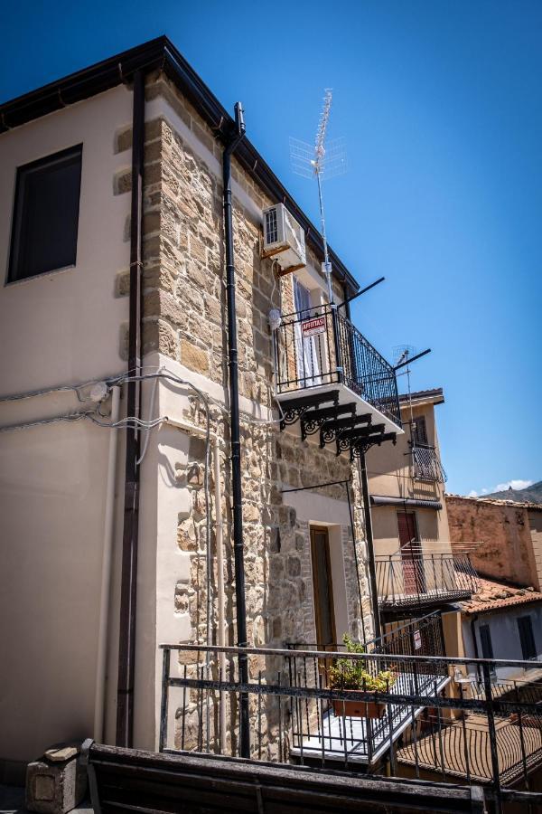 Villa Dal castello al mare Castel di Tusa Esterno foto